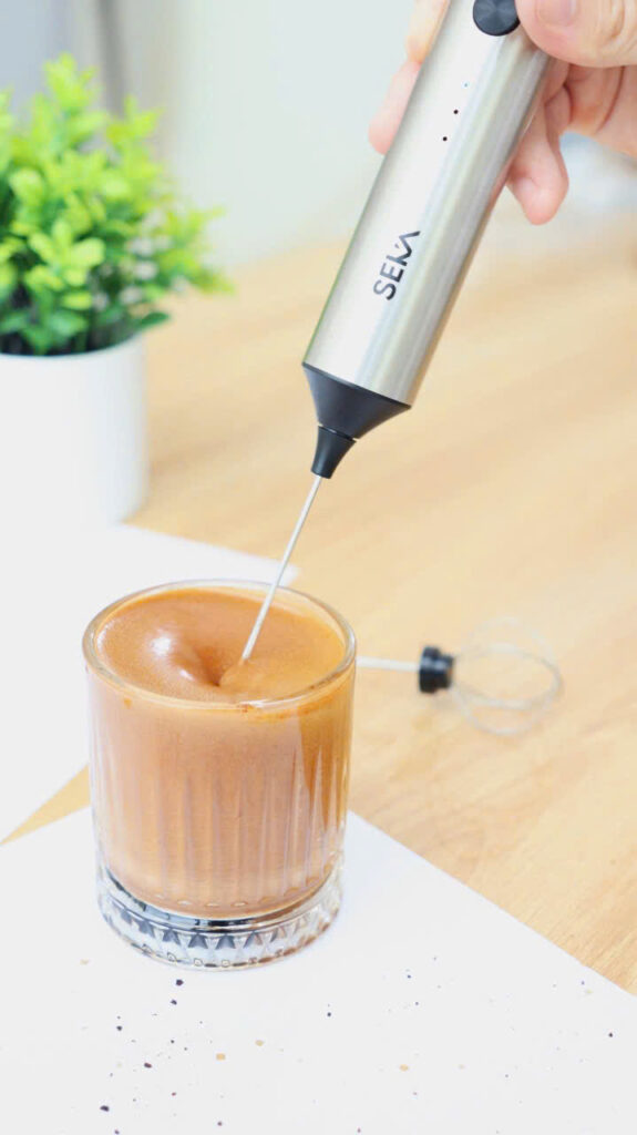  Tạo bọt mịn như ngoài tiệm