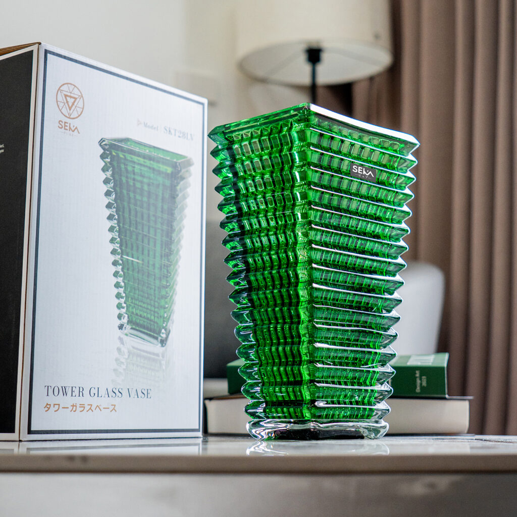 Chất liệu thủy tinh soda-lime cao cấp, trong suốt và không chứa chì