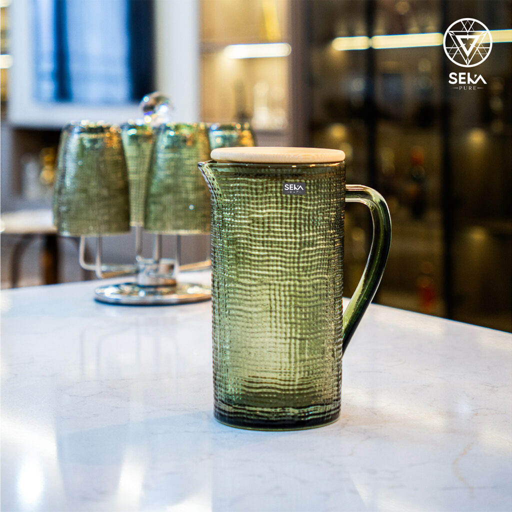 Chất liệu thủy tinh soda-lime cao cấp, dày dặn và an toàn